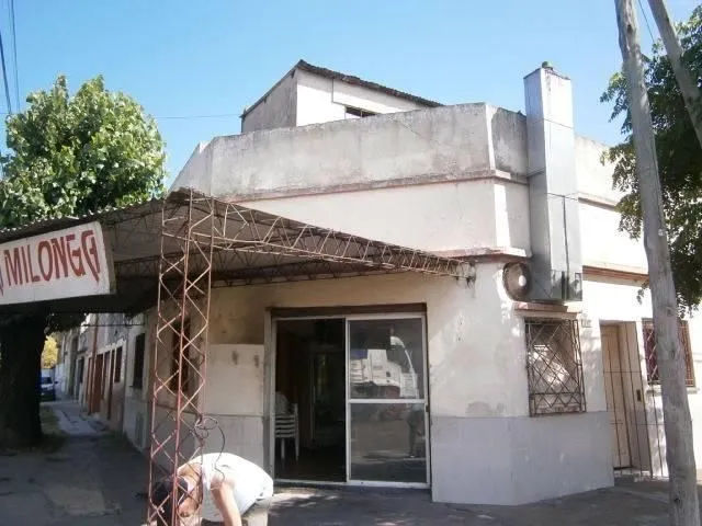Local Comercial en Suipacha 800