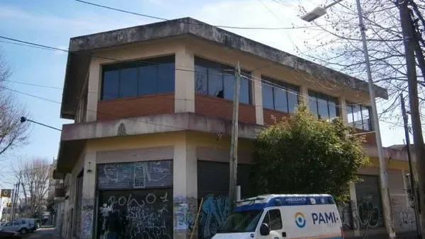 Edificio en Av. Mitre 3000