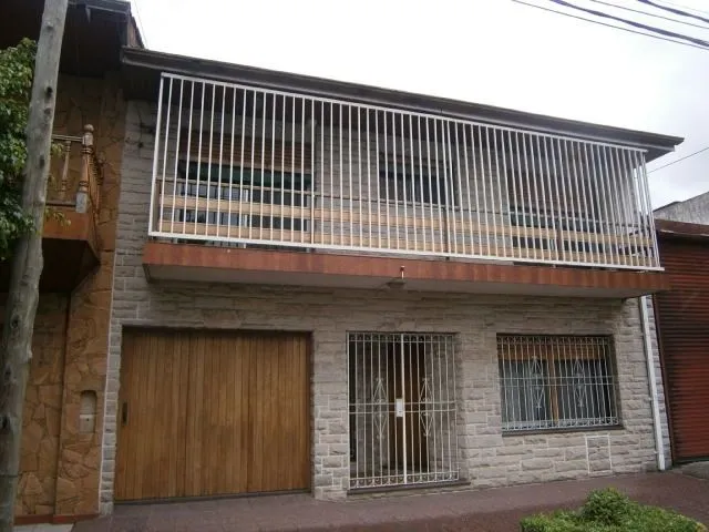 Casa en Luis Maria Campo 2600