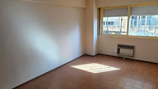 Departamento en Laprida 600