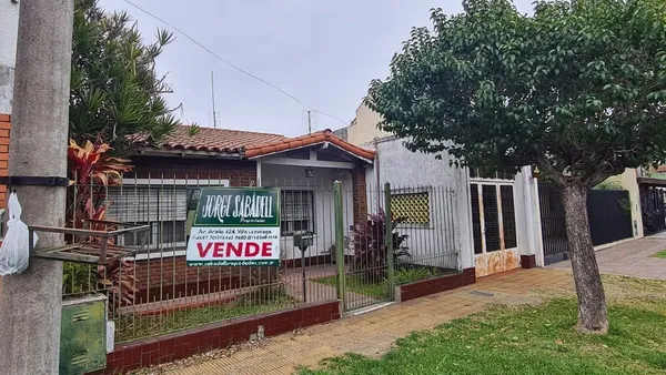 Casa en Carrasco 887, Vi