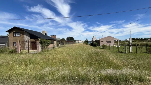 Lote en 82 entre 45 y 47