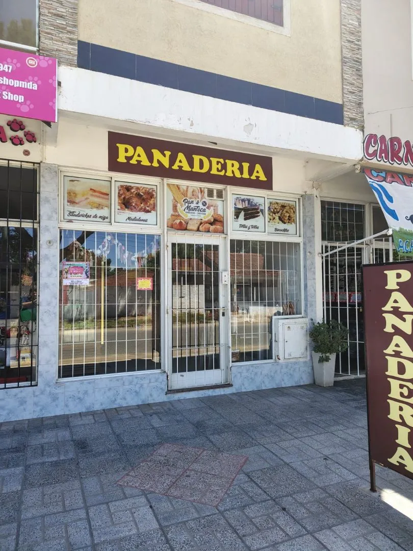 Local Comercial en AV. TUCUMAN 1410/00