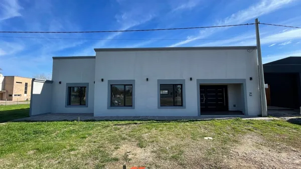 Casa en Av. Campomar