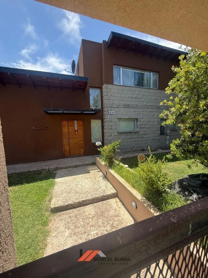Casa en Calle 77 3800