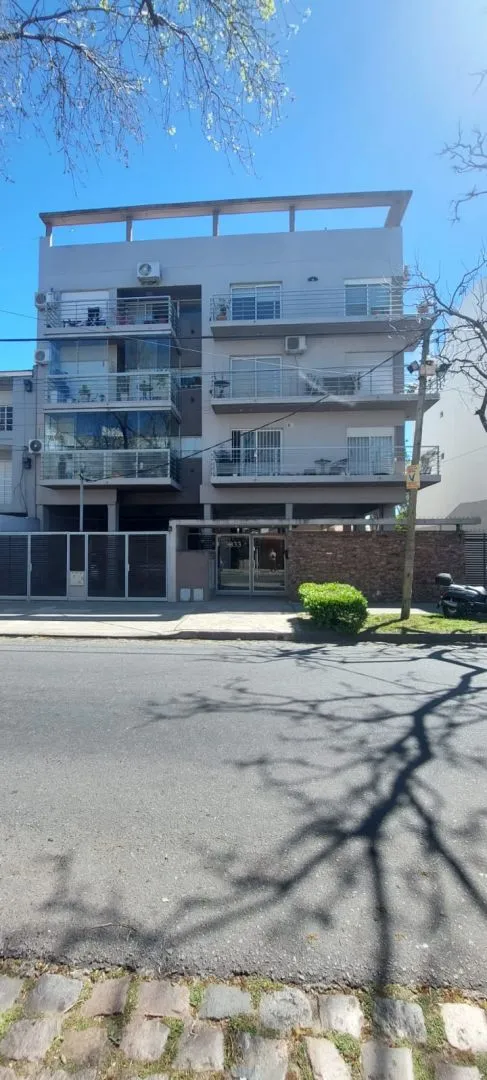 Departamento en Gdor ugarte 3000
