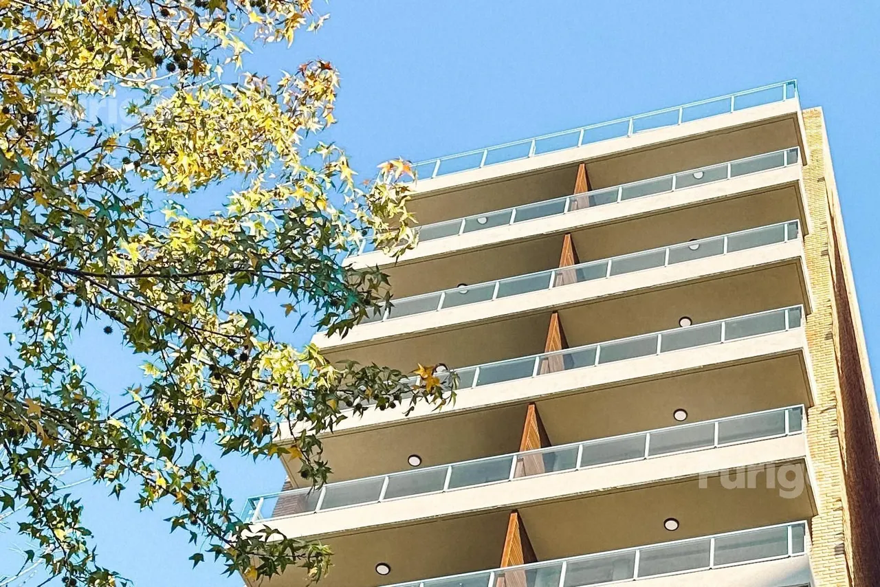 Departamento en Av. Pellegrini 2600