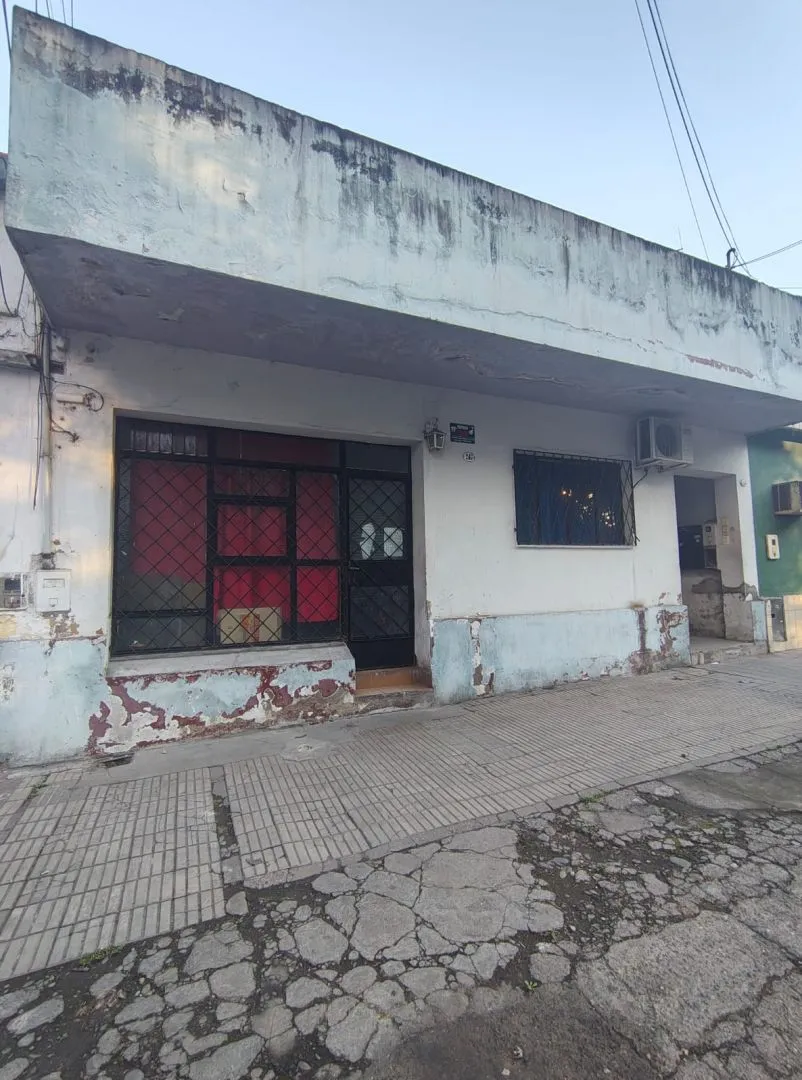 Departamento en Próspero Mena 200