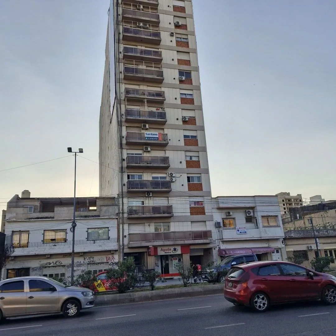 Departamento en AVDA HIPOLITO YR 5000