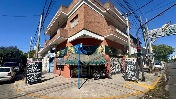 Departamento en Av. Presidente J 7800