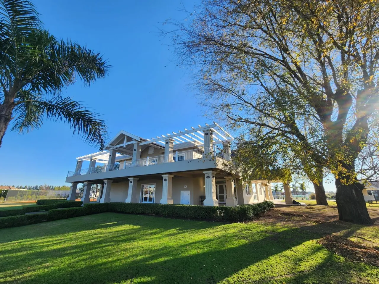 Lote en avenida castex 9200