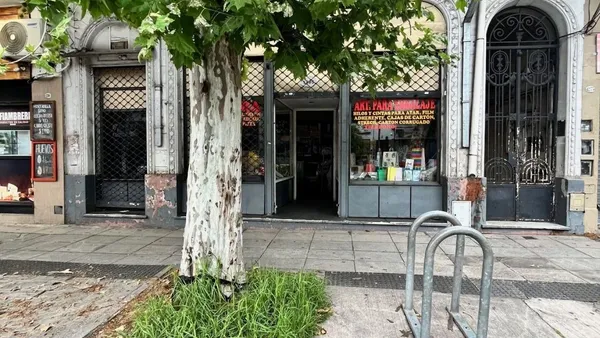 Local Comercial en Av. Varela 1200