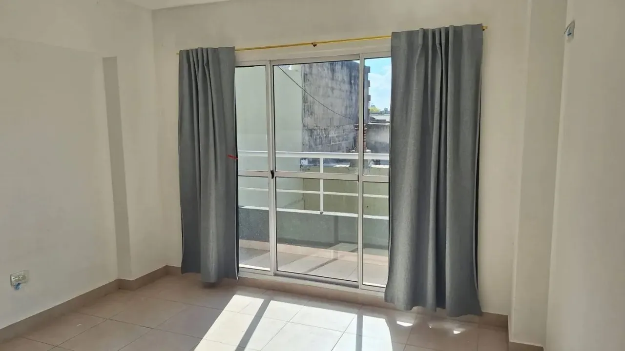 Departamento en Av Rivadavia 9600