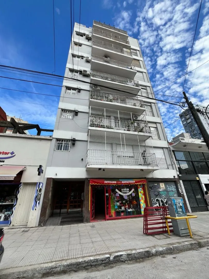 Departamento en BOLIVAR 200
