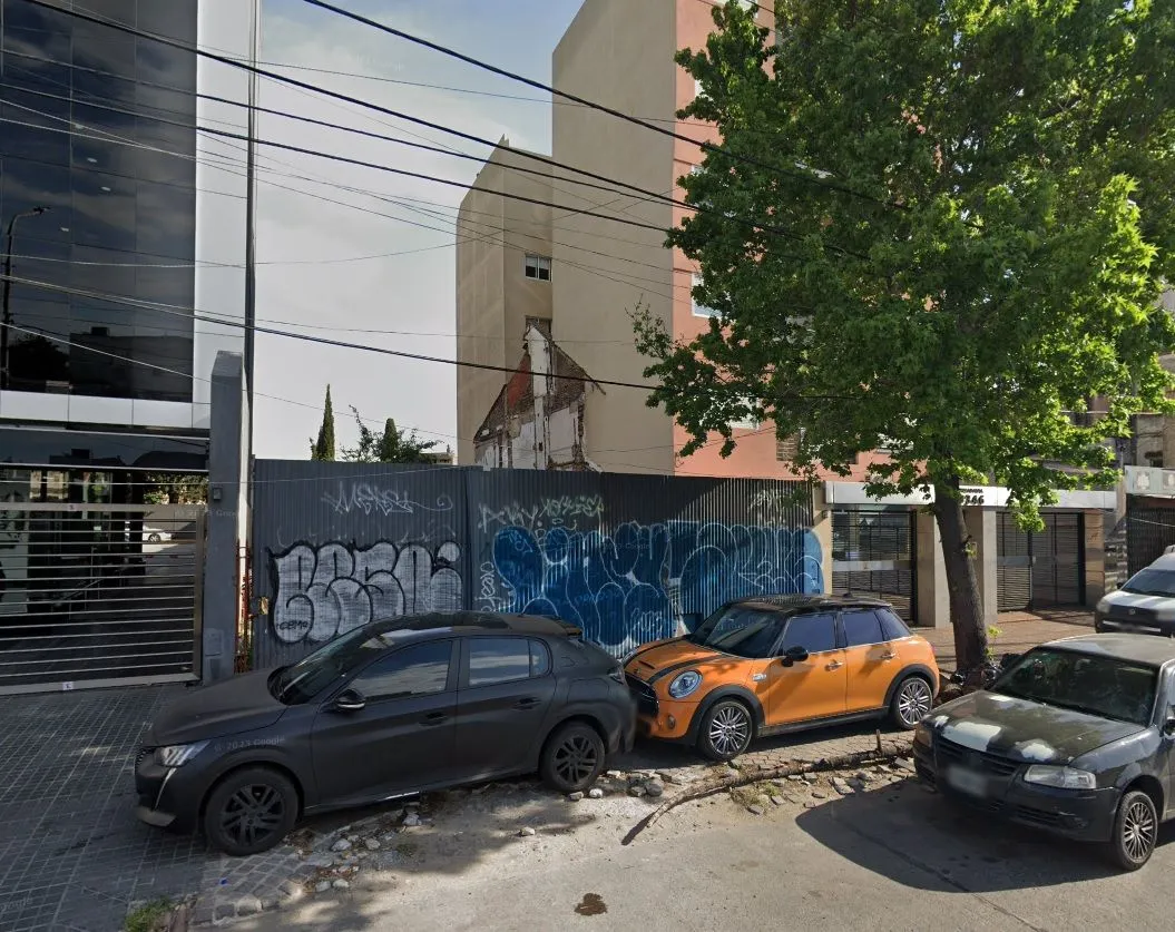 Lote en Av. Rivadavia 13300