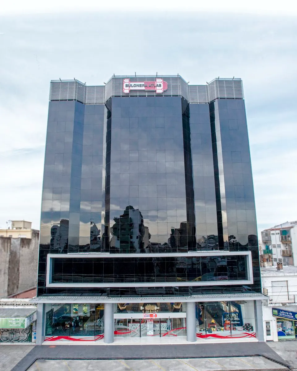 Edificio en AV. RIVADAVIA 12600