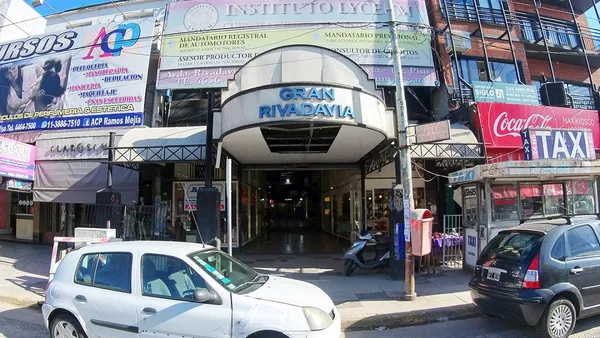 Local Comercial en RIVADAVIA, AV. 14000