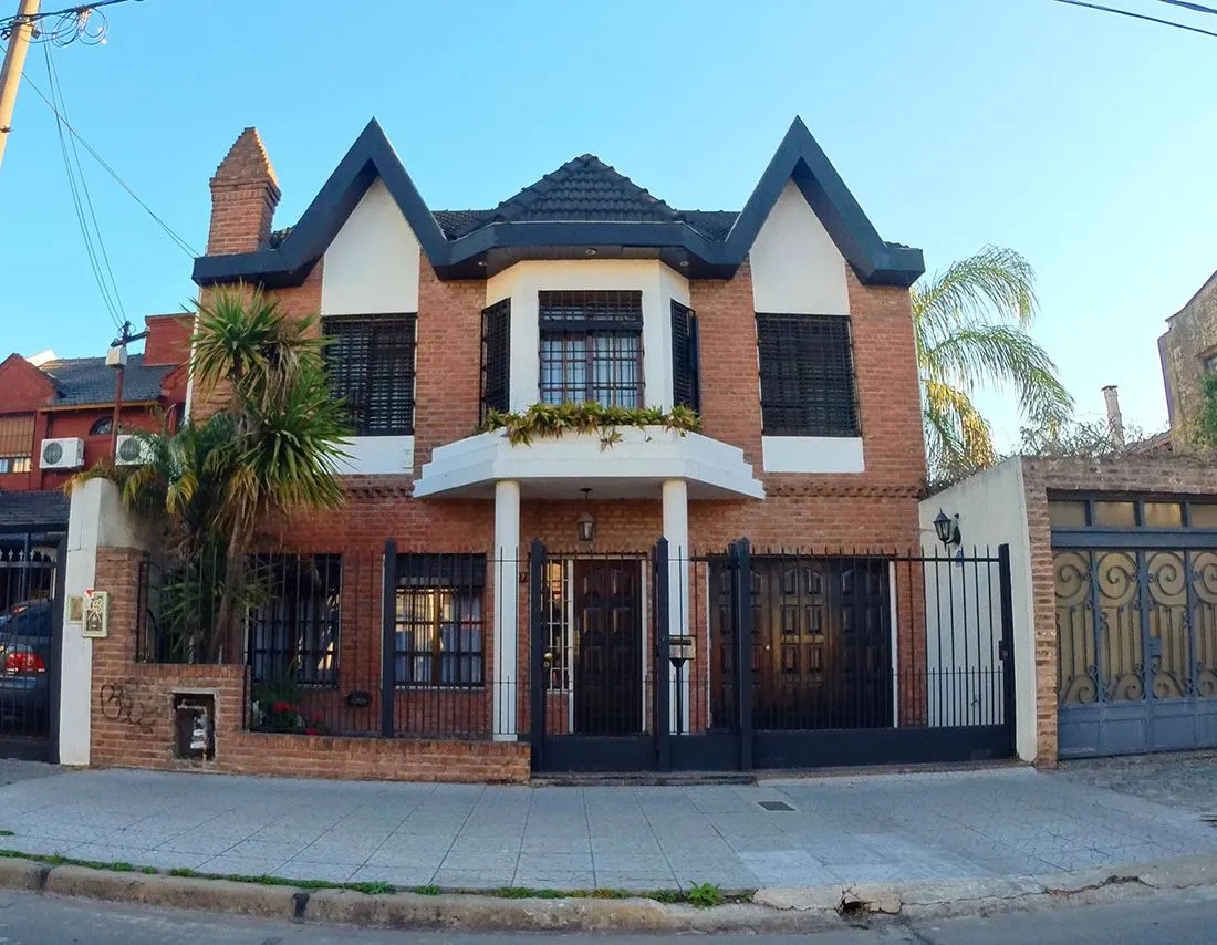 Casa en CABRAL, SARGENTO 400