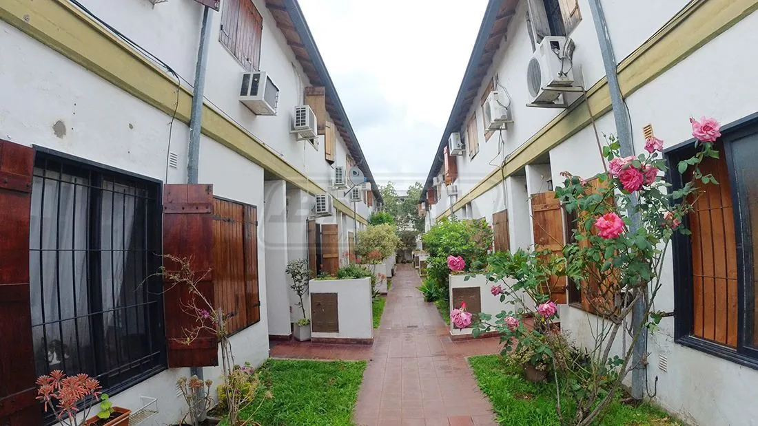 Casa en URQUIZA 1000