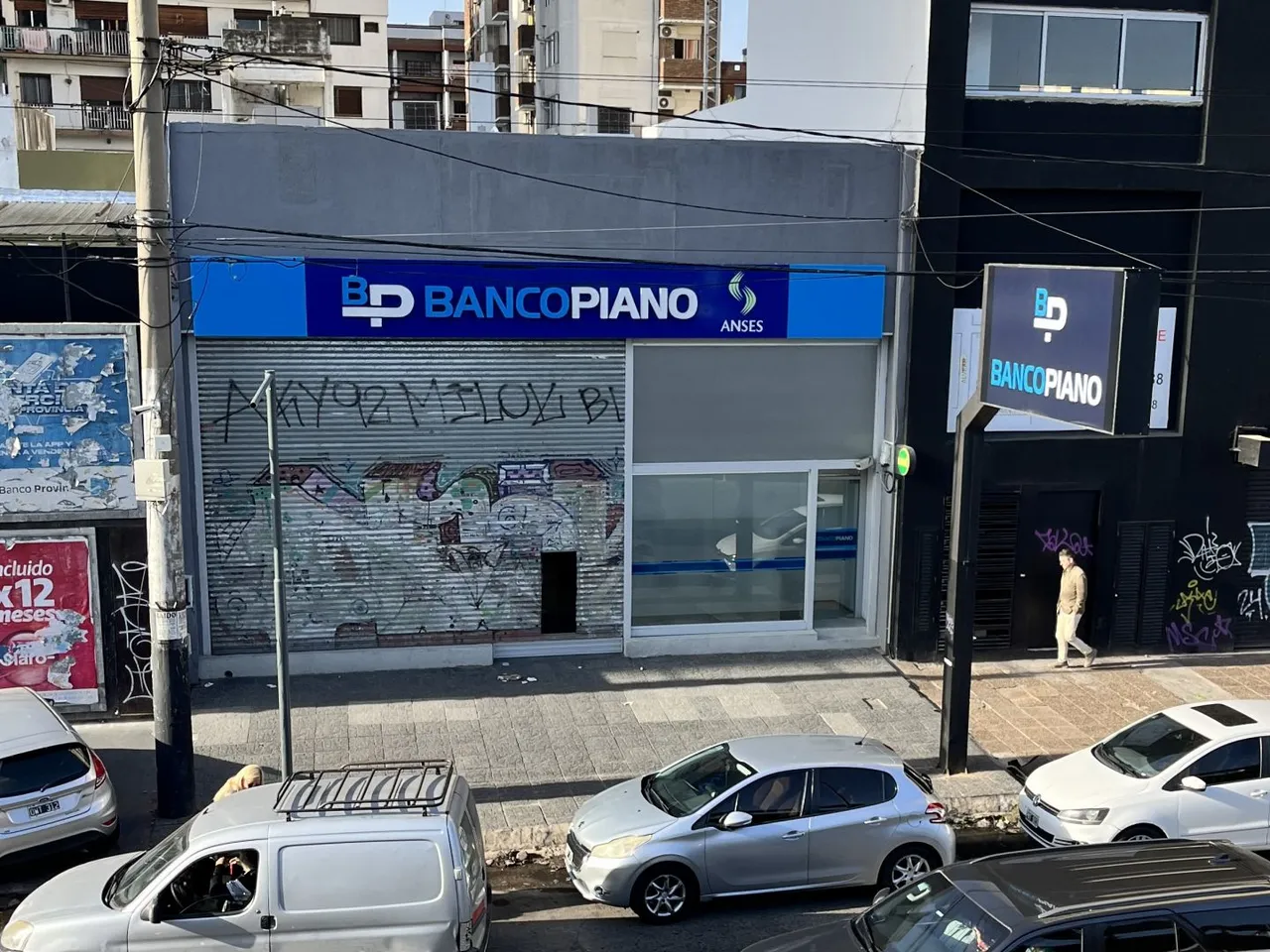 Local Comercial en Av. Rivadavia 14300