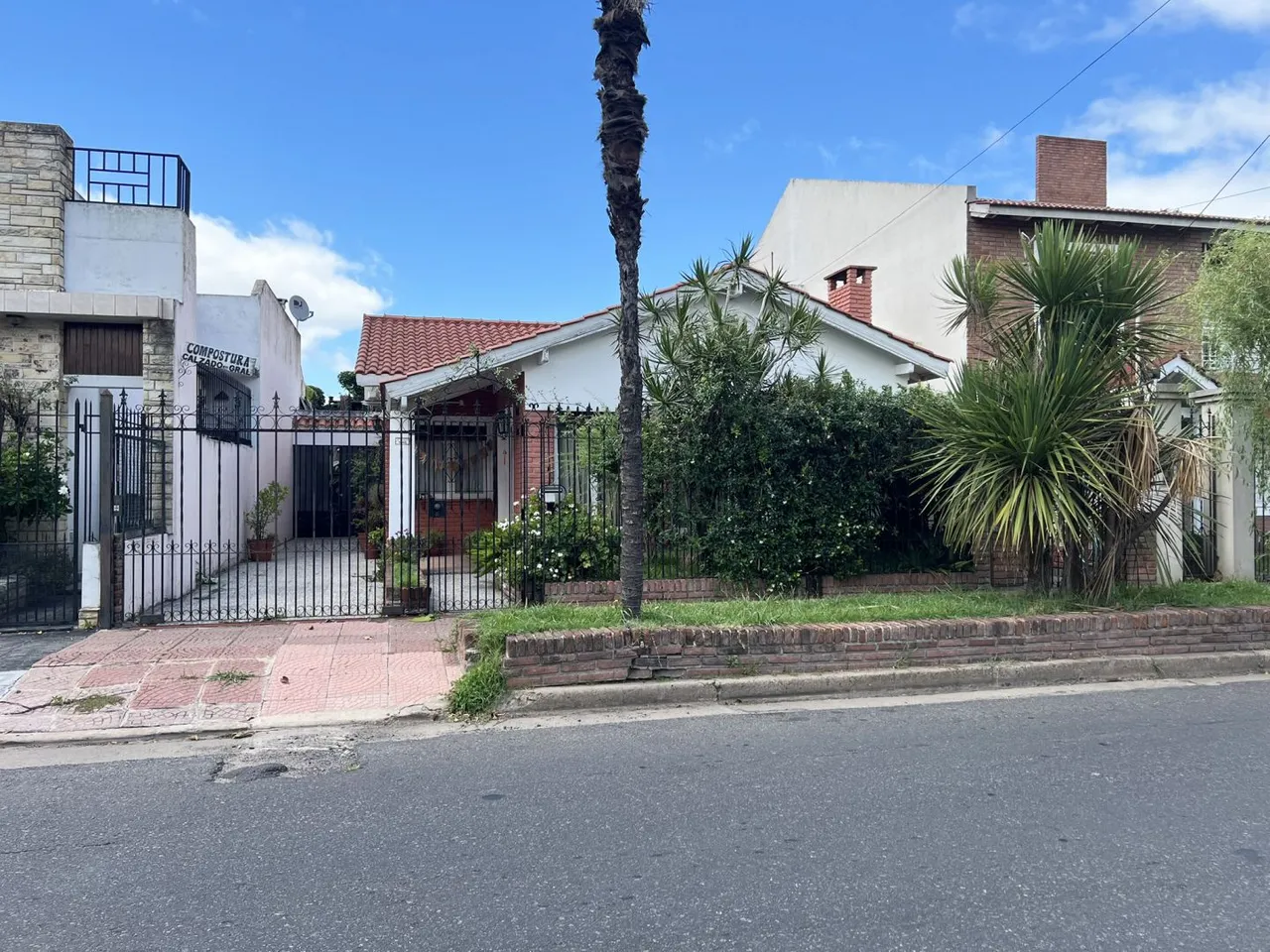 Casa en 25 de mayo 1000