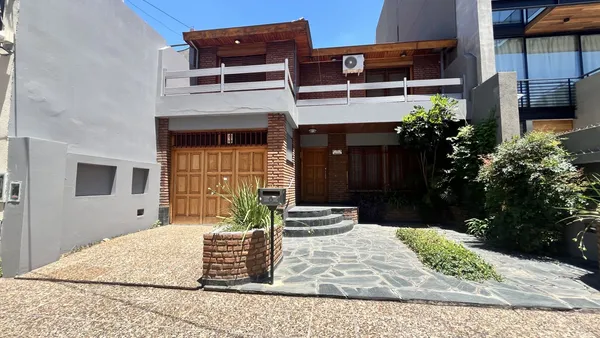 Casa en AVELLANEDA 200