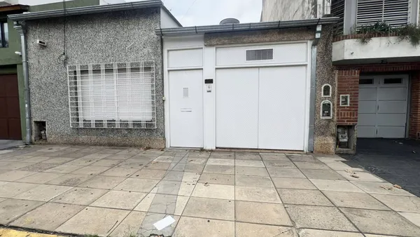 Local Comercial en suipacha 200