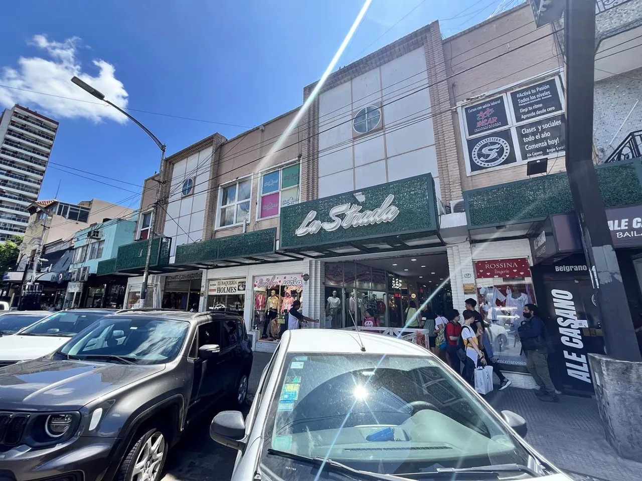 Local Comercial en AV. RIVADAVIA 14000