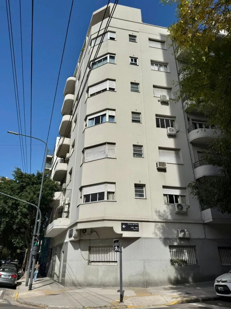 Departamento en av luis maria ca 1500