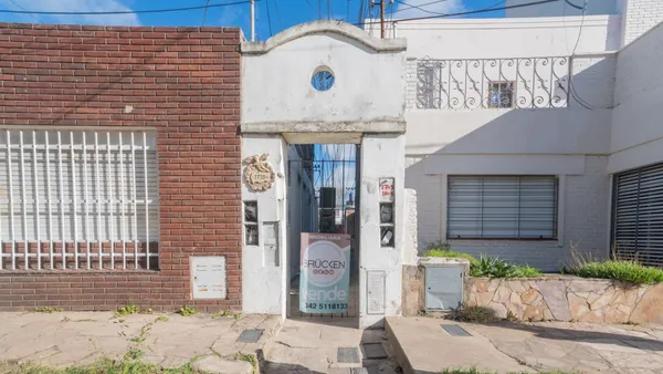 Casa en Av. Gral. Paz 7700