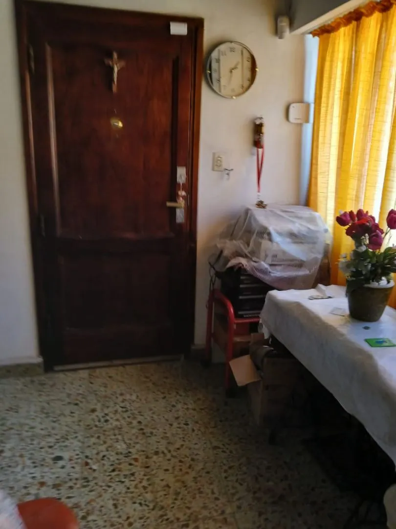 Departamento en Juan José Paso 1600
