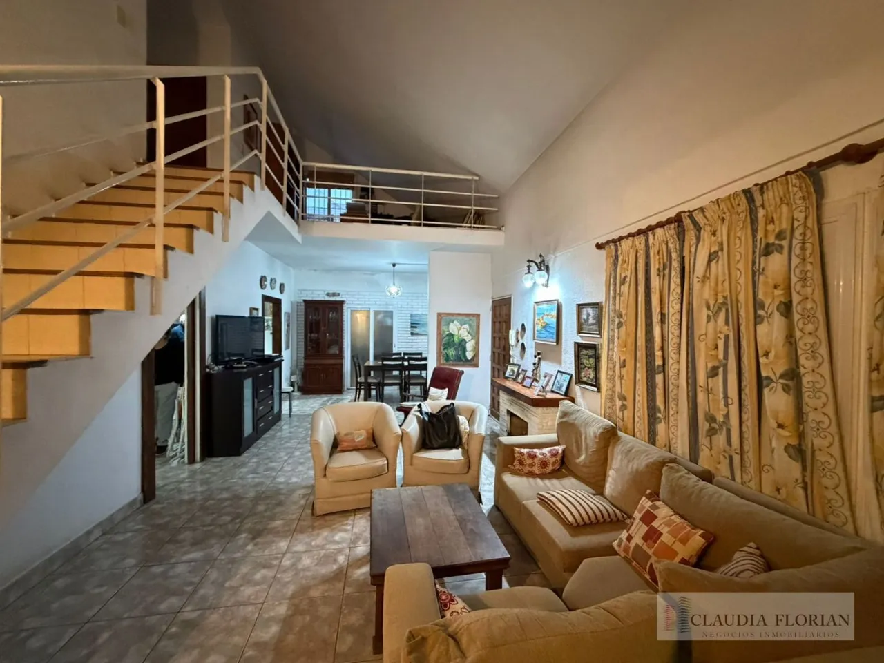 Casa en MUÑOZ 600