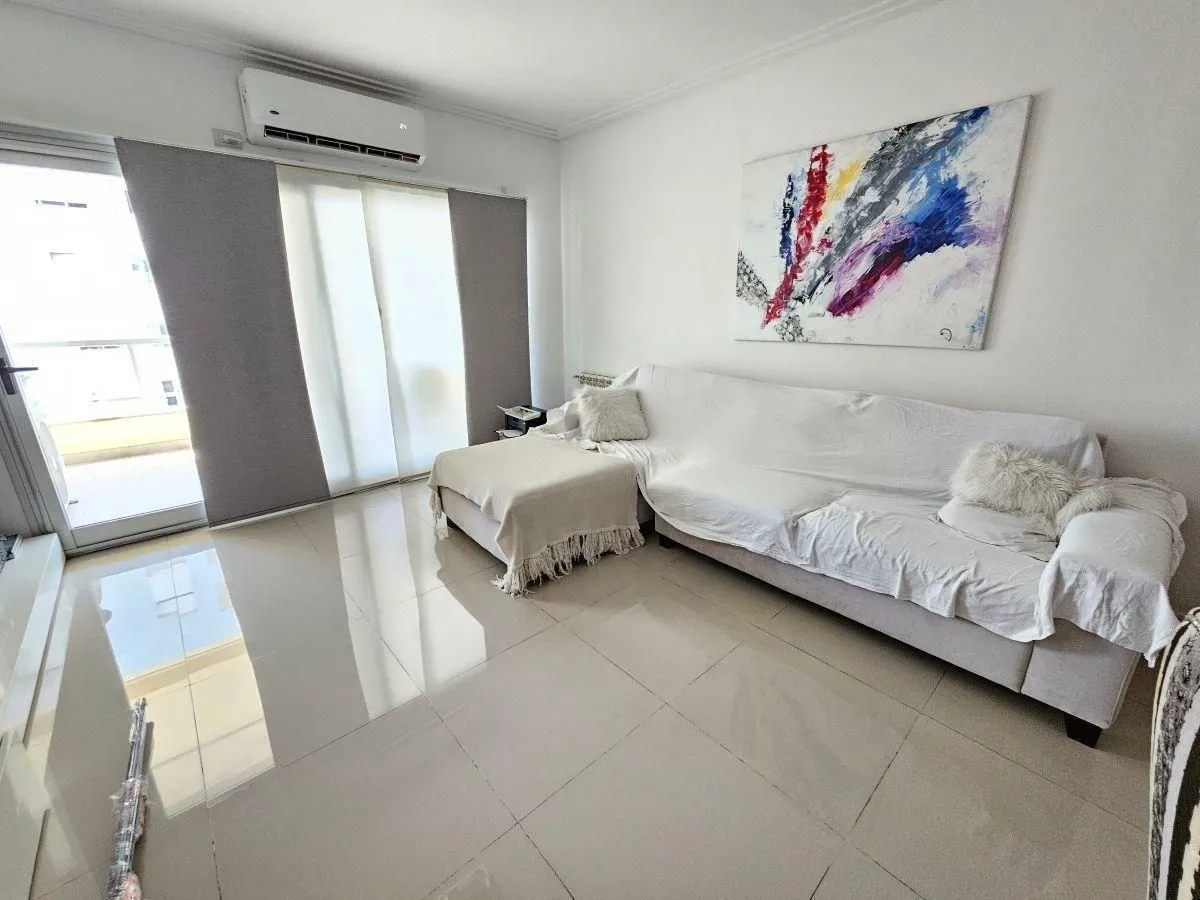 Departamento en Doctor Gabriel A 300