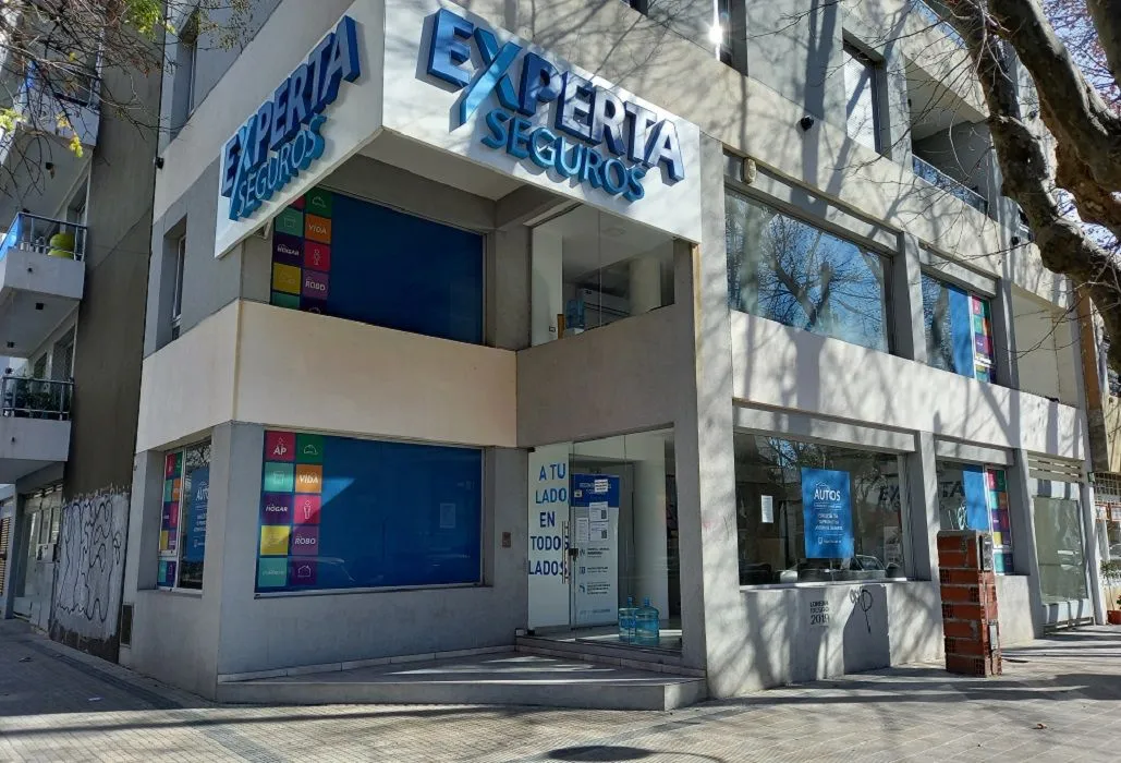 Local Comercial en Calle 43 900