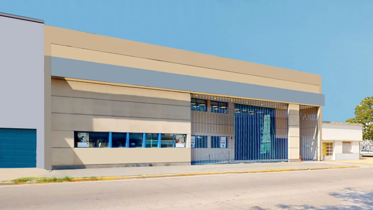 Local Comercial en Avenida 122 1400