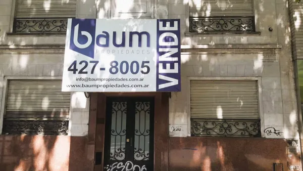 Edificio en Avenida 44 300