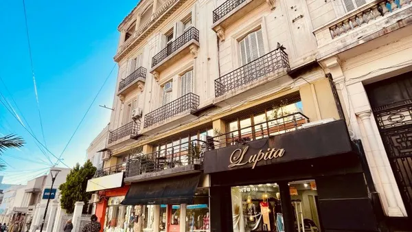 Local Comercial en San Martín 700