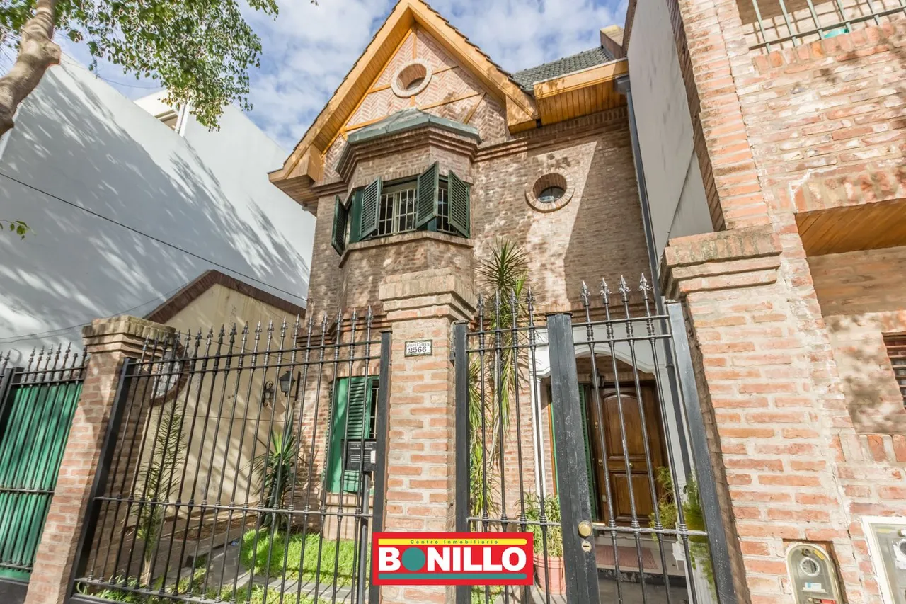 Casa en JOSE CUBAS 2500