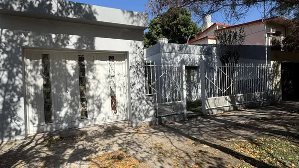 Casa en O'Higgins 1100