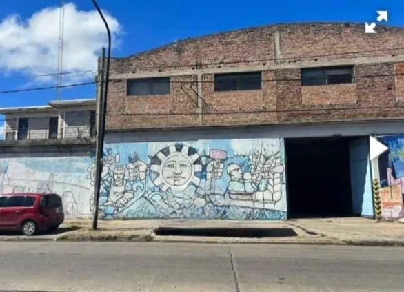 Galpon en AV. 12 DE OCTUBR 3900