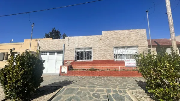 Casa en AVELLANEDA 600