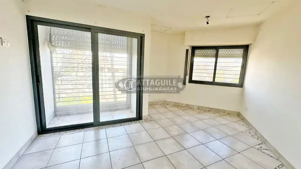 Departamento en RIO NEGRO 300