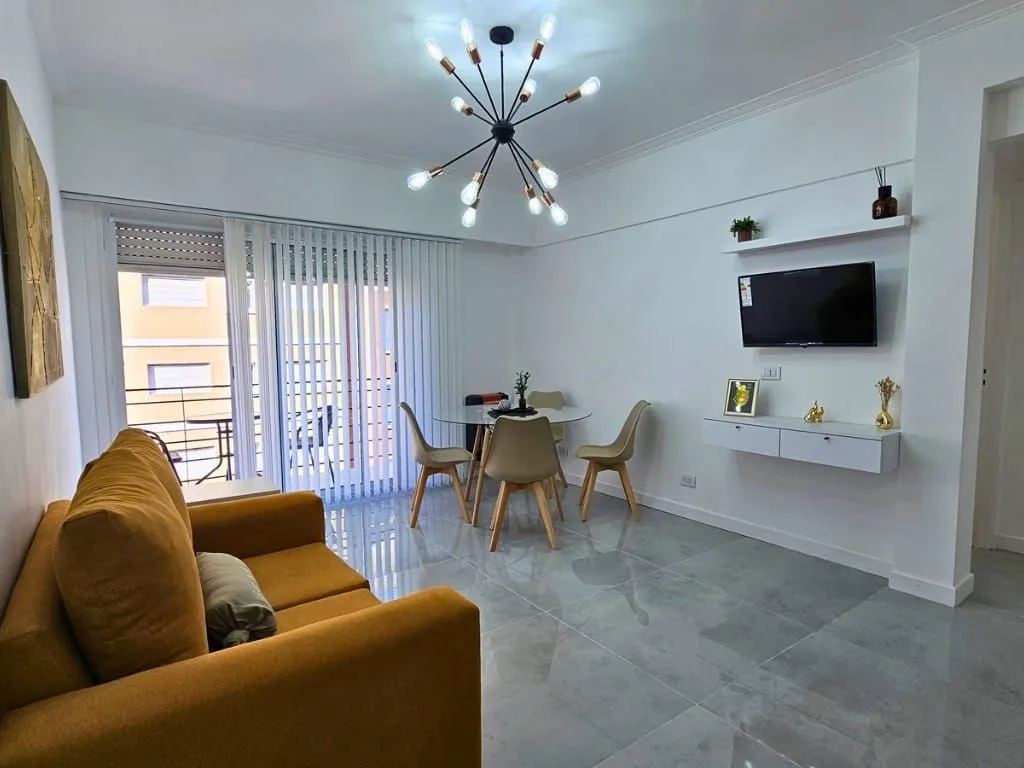 Departamento en ALMIRANTE BROWN 2400