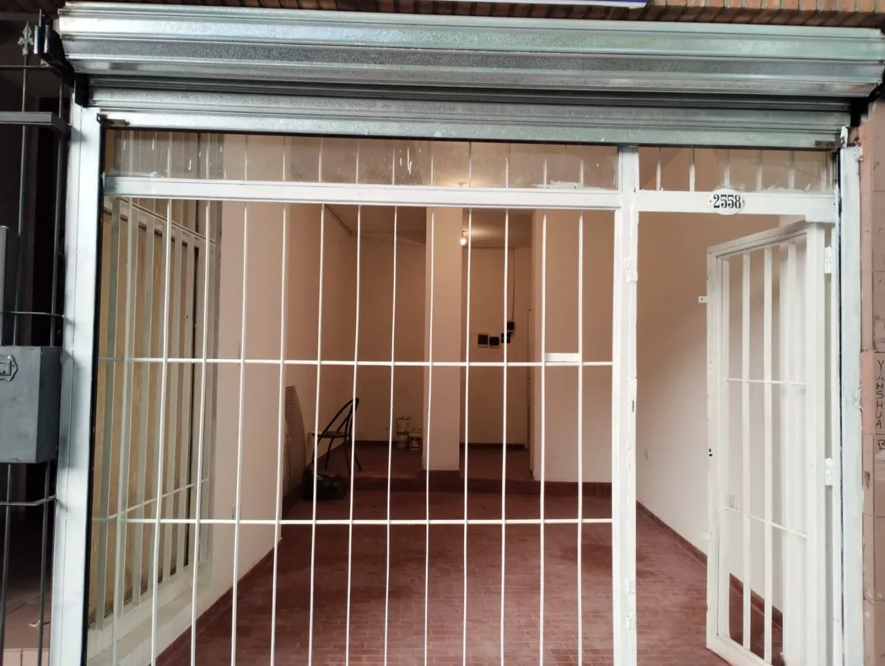 Local Comercial en Alsina 2500