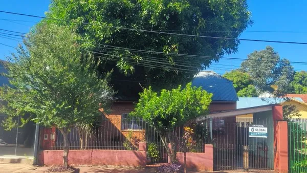 Casa en Sargento Cabral 1000