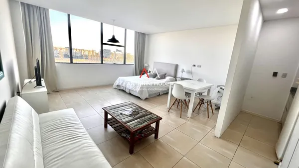 Departamento en Av. del Puerto 200