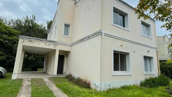 Casa en Mendoza 2400