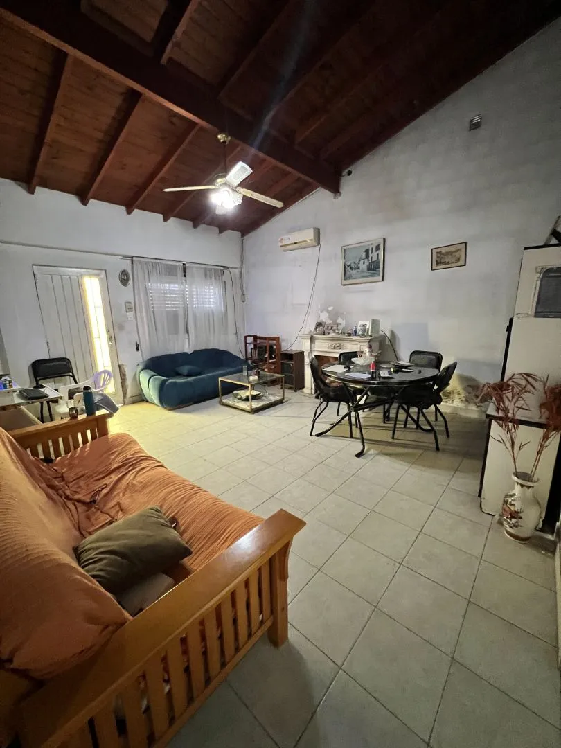 Casa en Emancipador 10400