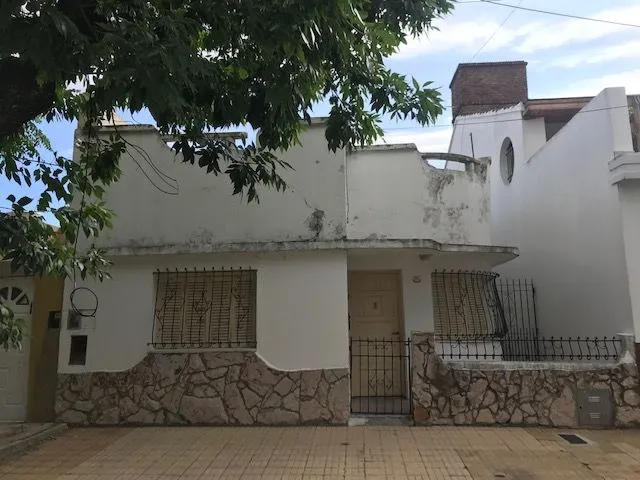 Casa en MANSILLA 2900