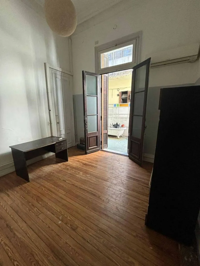 Departamento en HIPOLITO YRIGOYE 2100